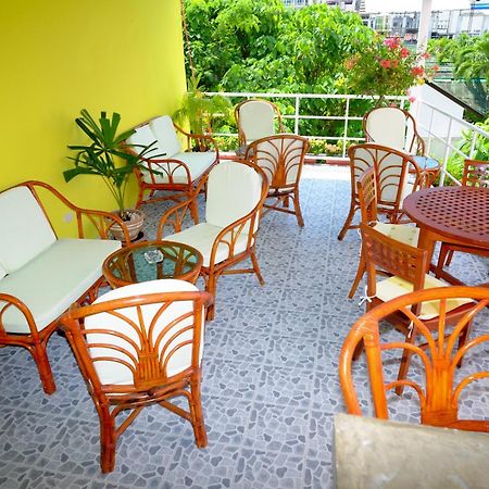 Adonis Guest House Patong Luaran gambar