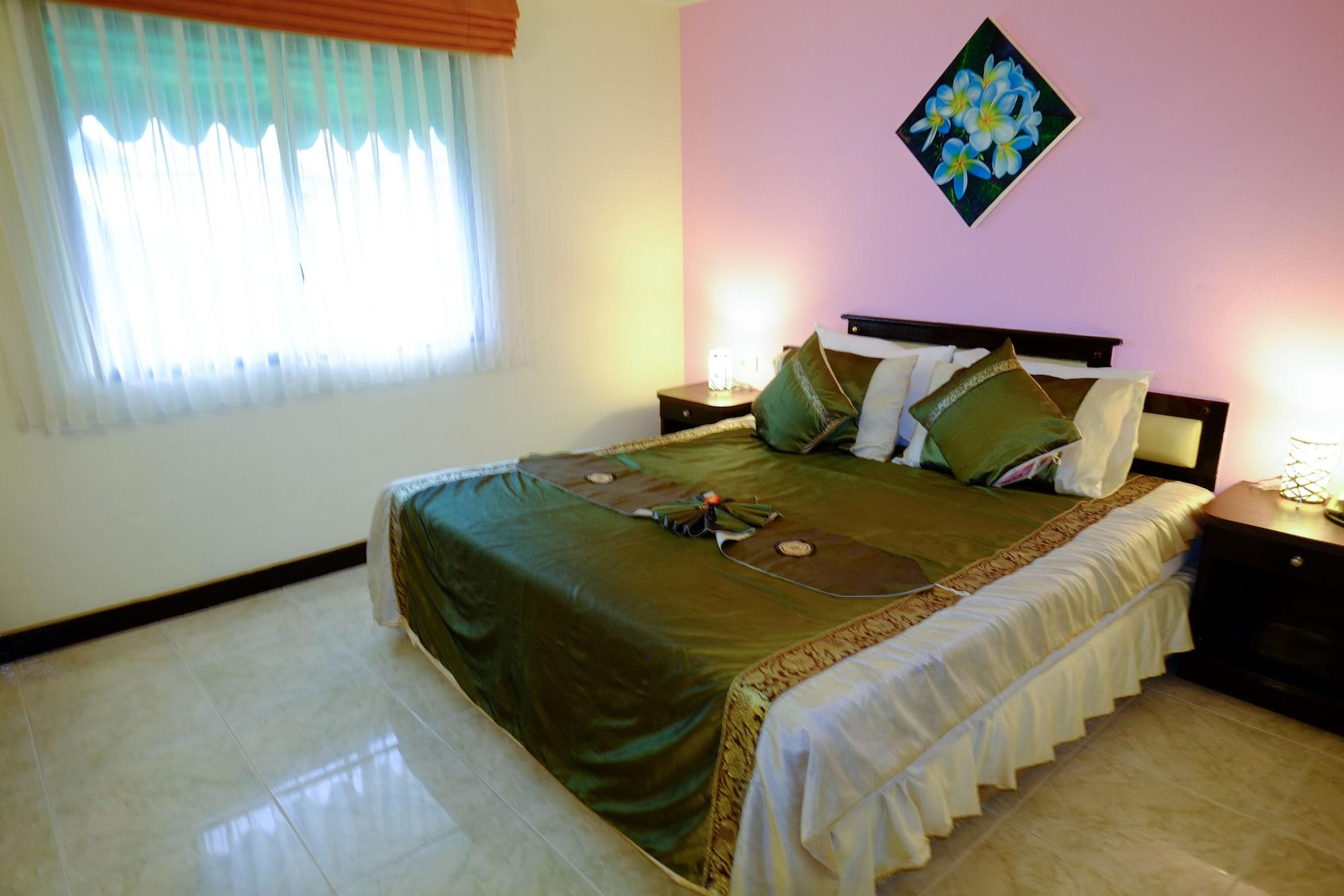 Adonis Guest House Patong Luaran gambar