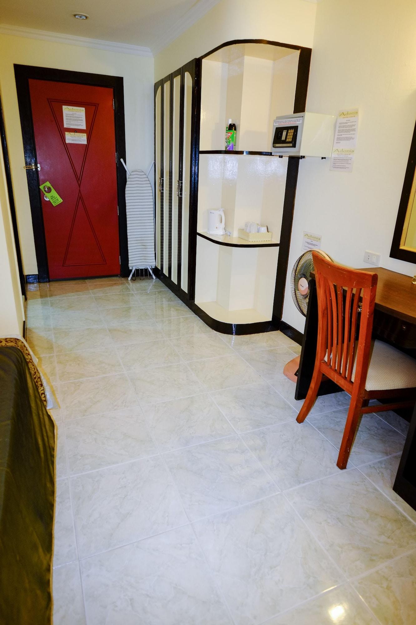 Adonis Guest House Patong Luaran gambar