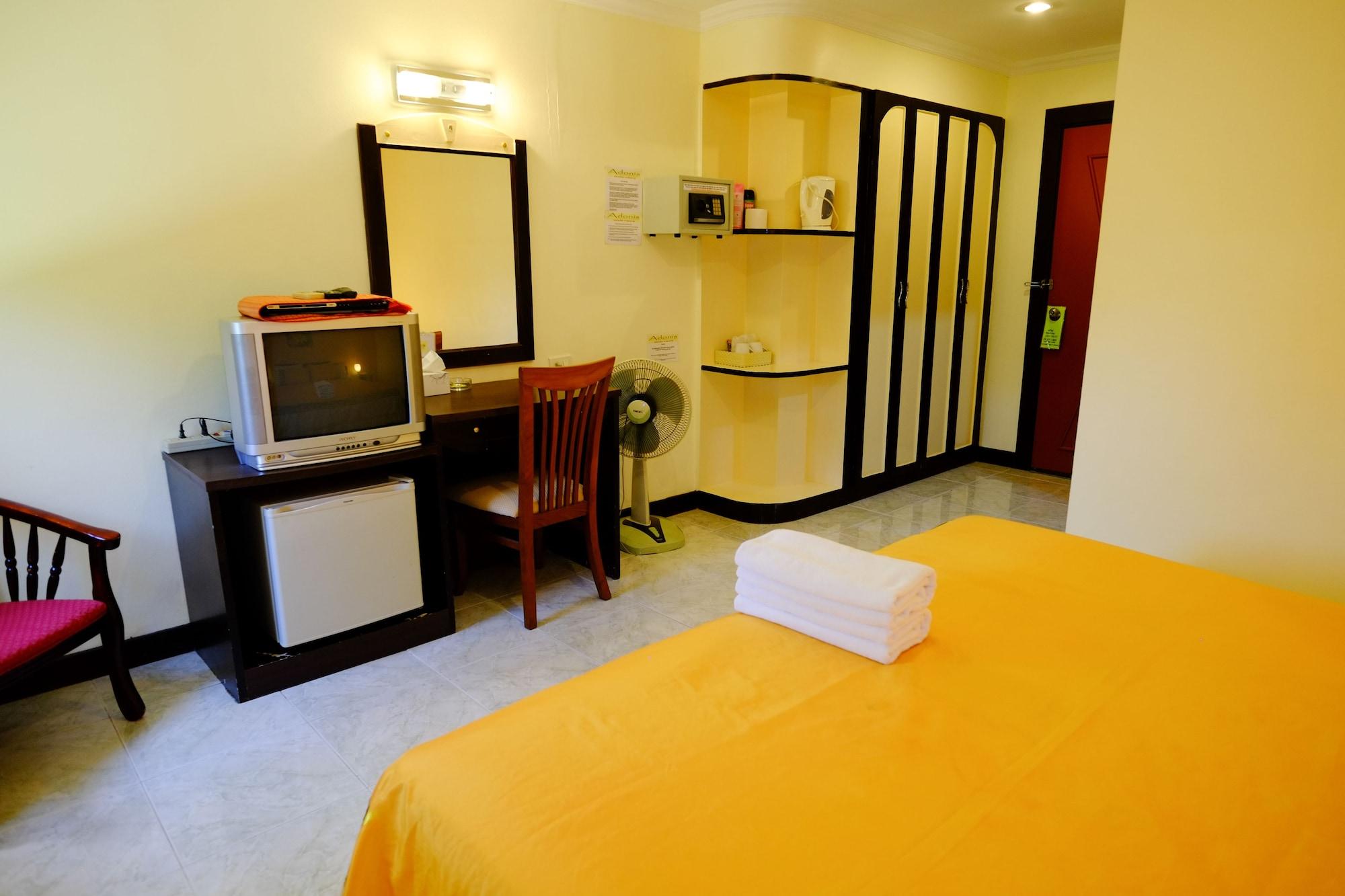 Adonis Guest House Patong Luaran gambar