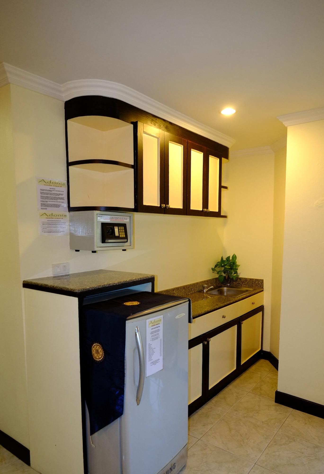 Adonis Guest House Patong Luaran gambar