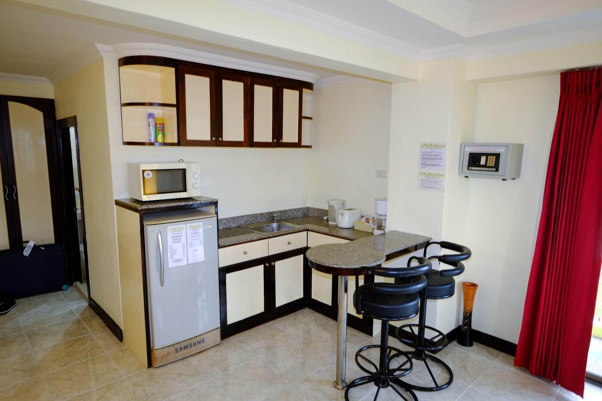 Adonis Guest House Patong Luaran gambar