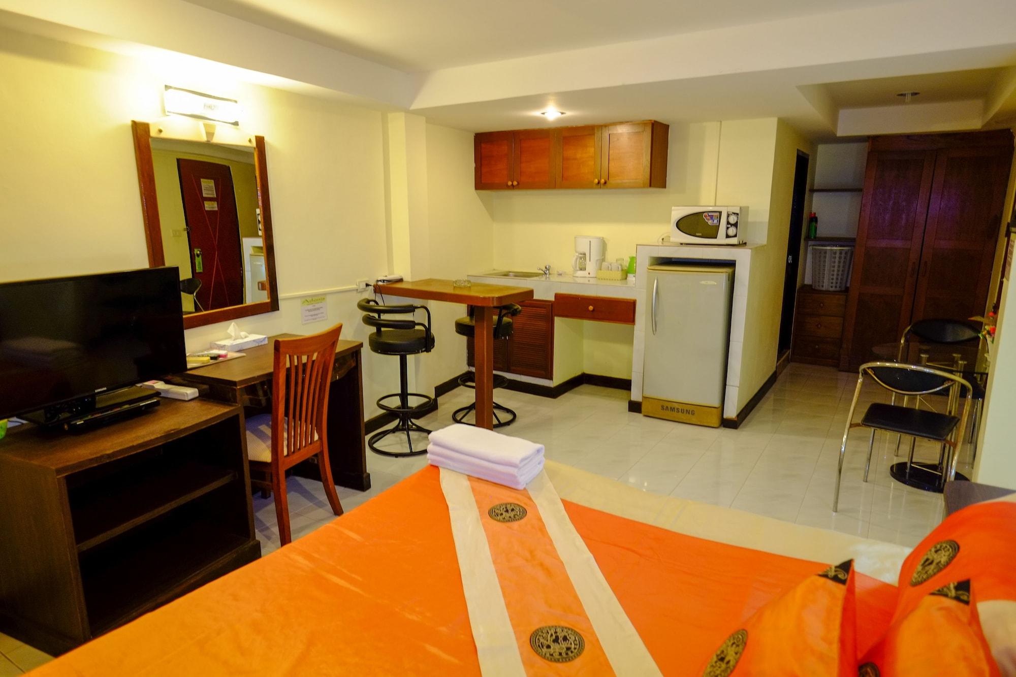 Adonis Guest House Patong Luaran gambar