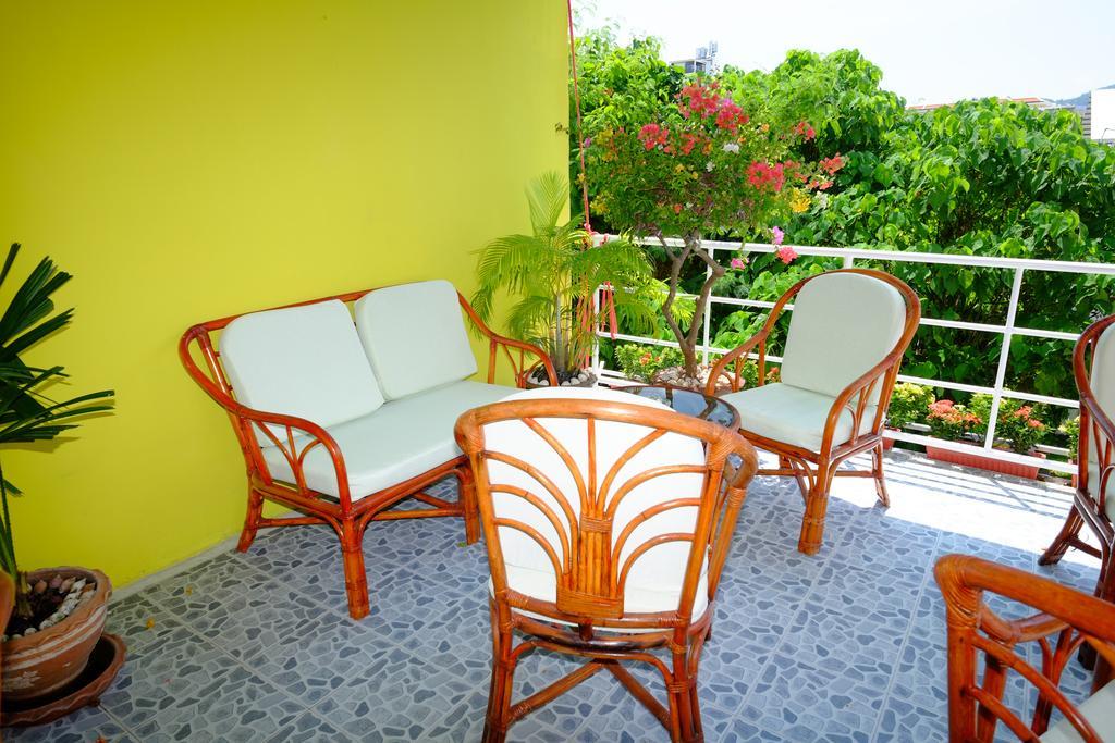 Adonis Guest House Patong Luaran gambar