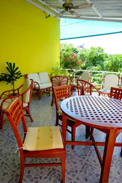 Adonis Guest House Patong Luaran gambar
