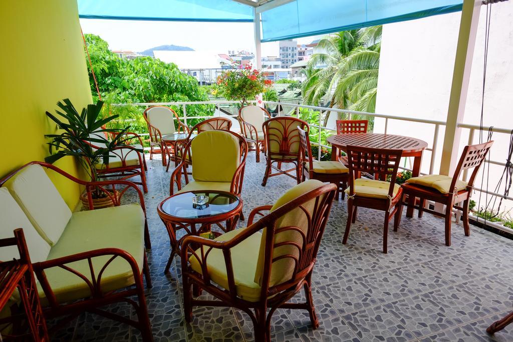 Adonis Guest House Patong Luaran gambar
