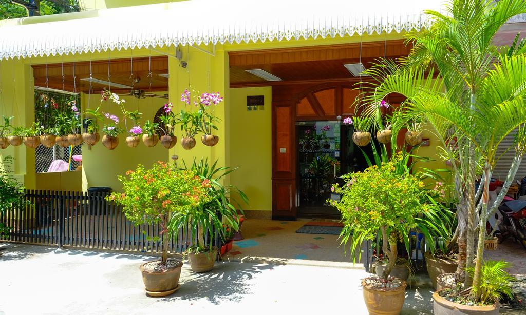 Adonis Guest House Patong Luaran gambar