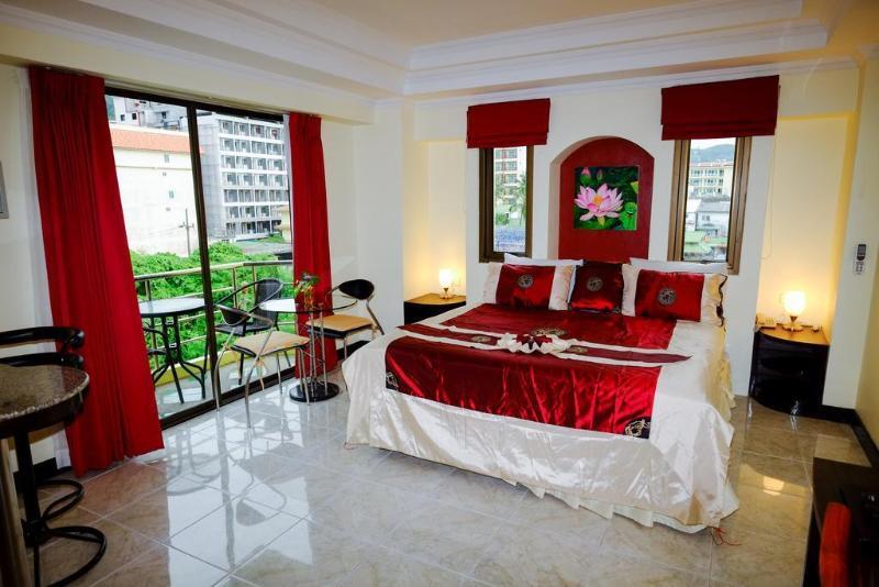 Adonis Guest House Patong Luaran gambar