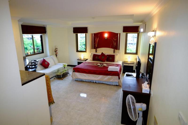 Adonis Guest House Patong Luaran gambar